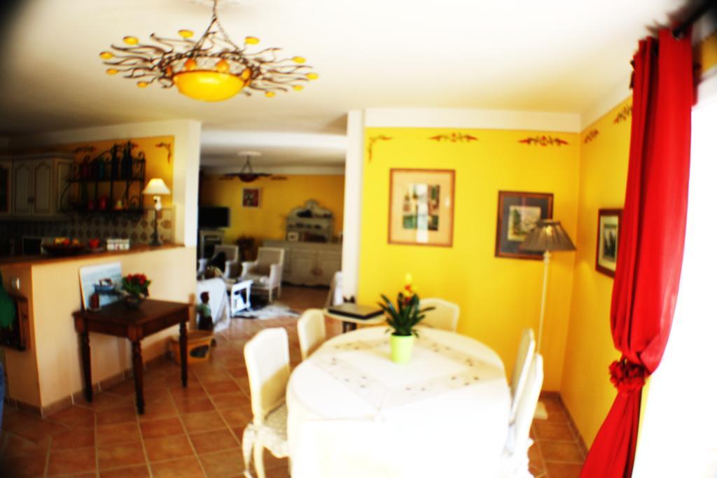 Mas De Courreges Hotell Saint-Hippolyte-du-Fort Eksteriør bilde